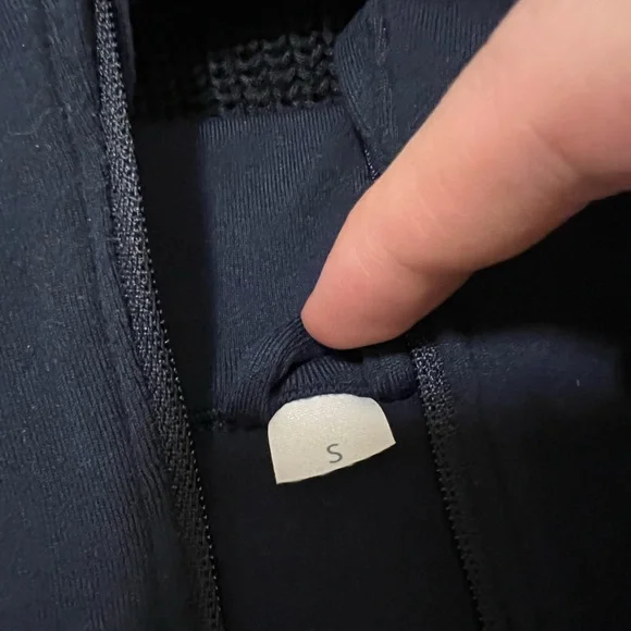 Lululemon Stretch Running Jacket — navy blue, size S - Picture 6 of 7